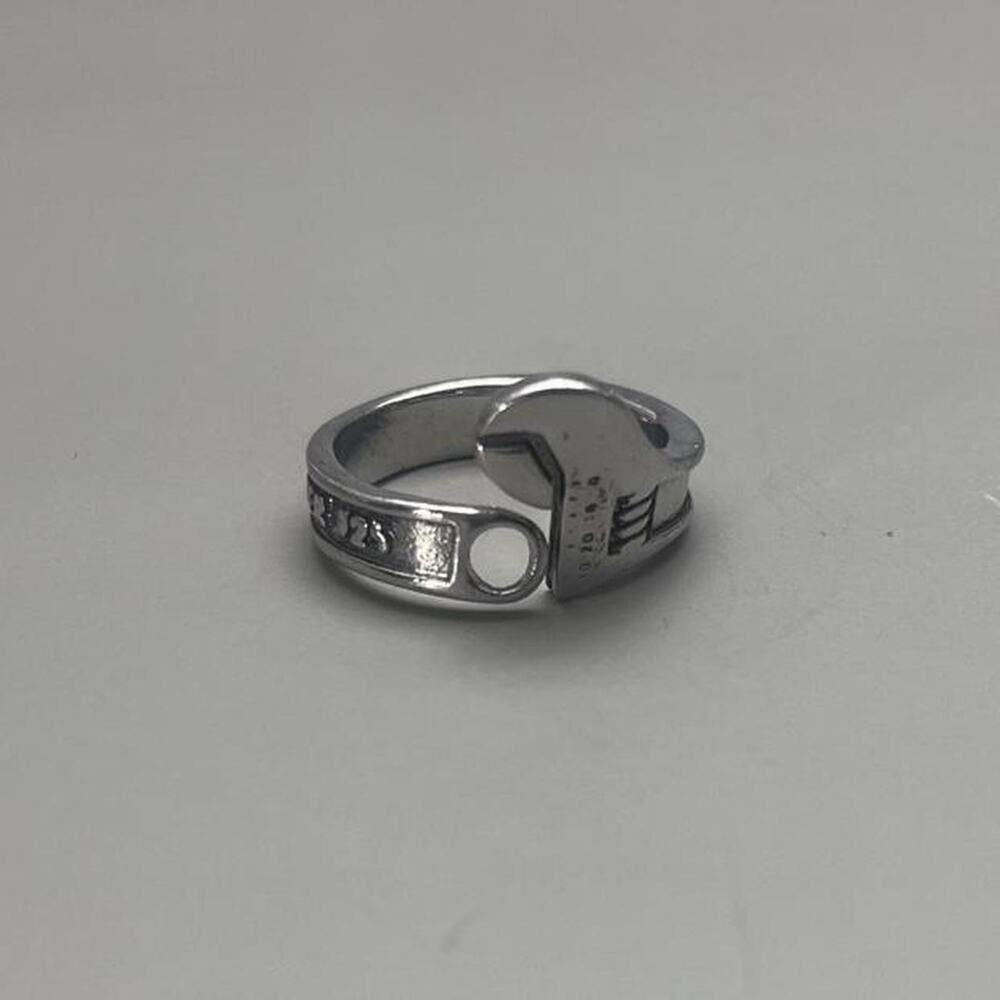 Y2K Vintage Silver Wrench Ring – Adjustable Size, Unisex, Brand New